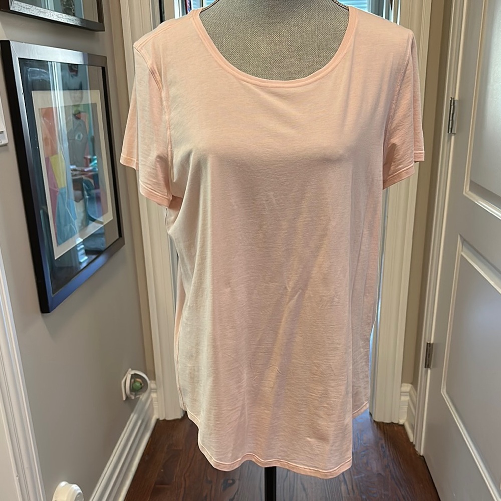 Lululemon Love tee Pink Relaxed Short Sleeve Tee